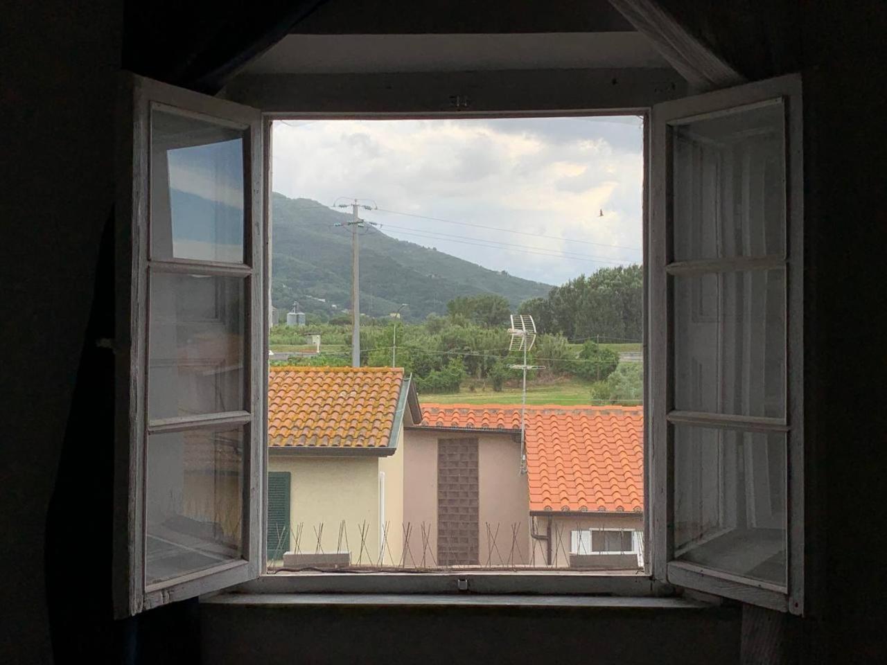 Well Lägenhet Filettole Exteriör bild
